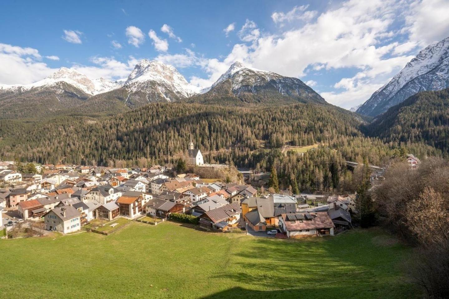 Chasa Miramunt 6 Daire Scuol Dış mekan fotoğraf